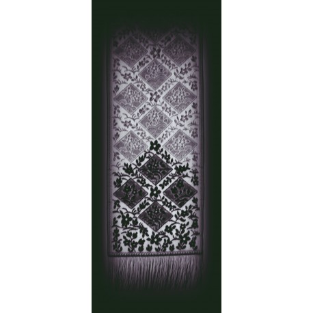 Chantilly 16x84 Black Table Runner Oxford House