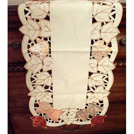 Table Runner Autumn Elegance 15x54 Cream Heritage Lace